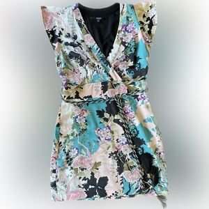 Guess Ginza Garden Dress Turquoise Sea Faux wrap floral dress. Size Large.
